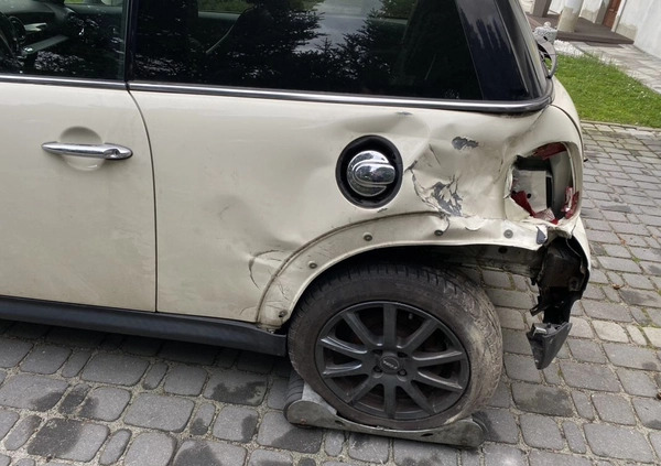 MINI Cooper S cena 16900 przebieg: 187000, rok produkcji 2008 z Bochnia małe 232